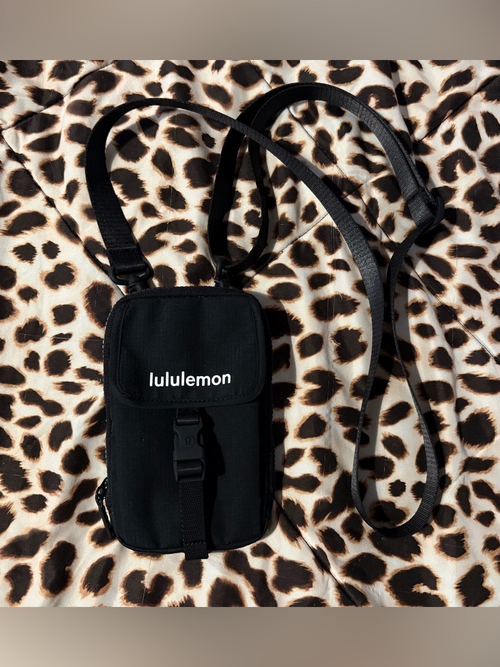 🖤Lululemon Crossbody🖤